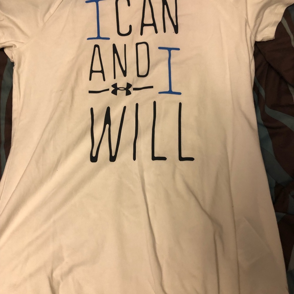 Kids size large under armor t-shirts